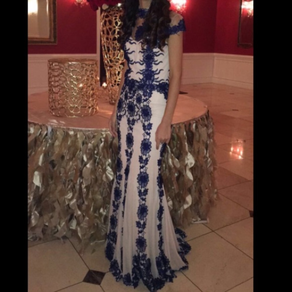 Nika blue cream laced prom / evening dress Sz 4 - Picture 3 of 4