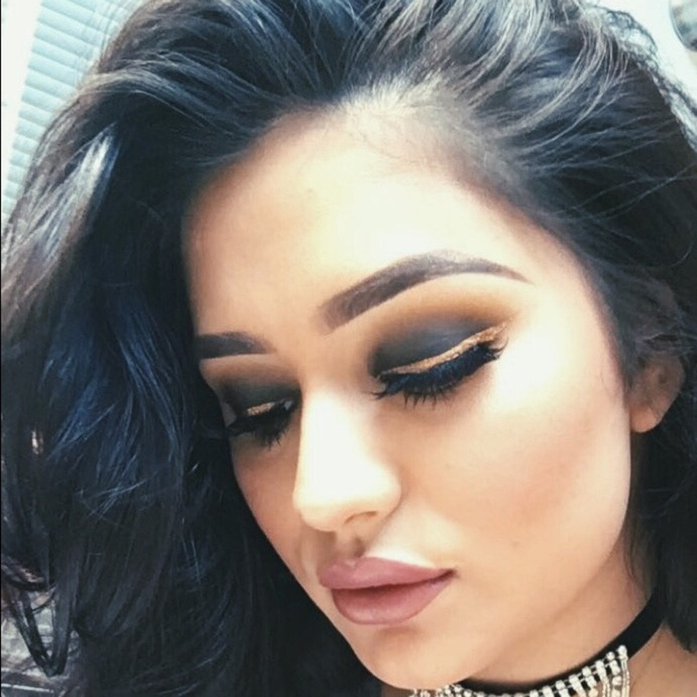 Meet your Posher, Jasmine