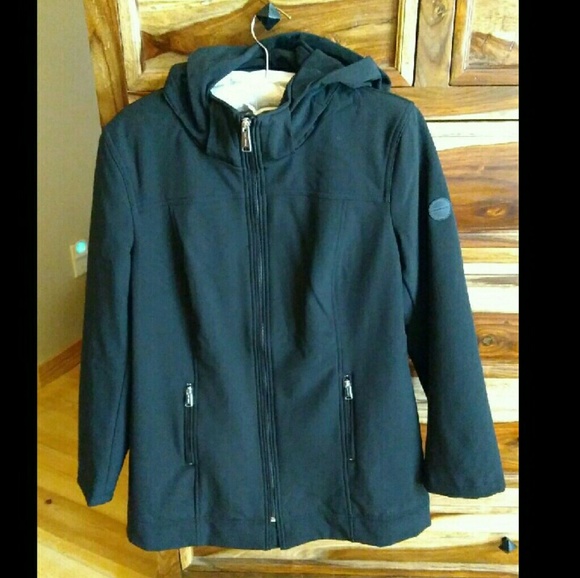 Andrew Marc Jackets & Blazers - Andrew Marc Softshell Water Repellent  Jacket