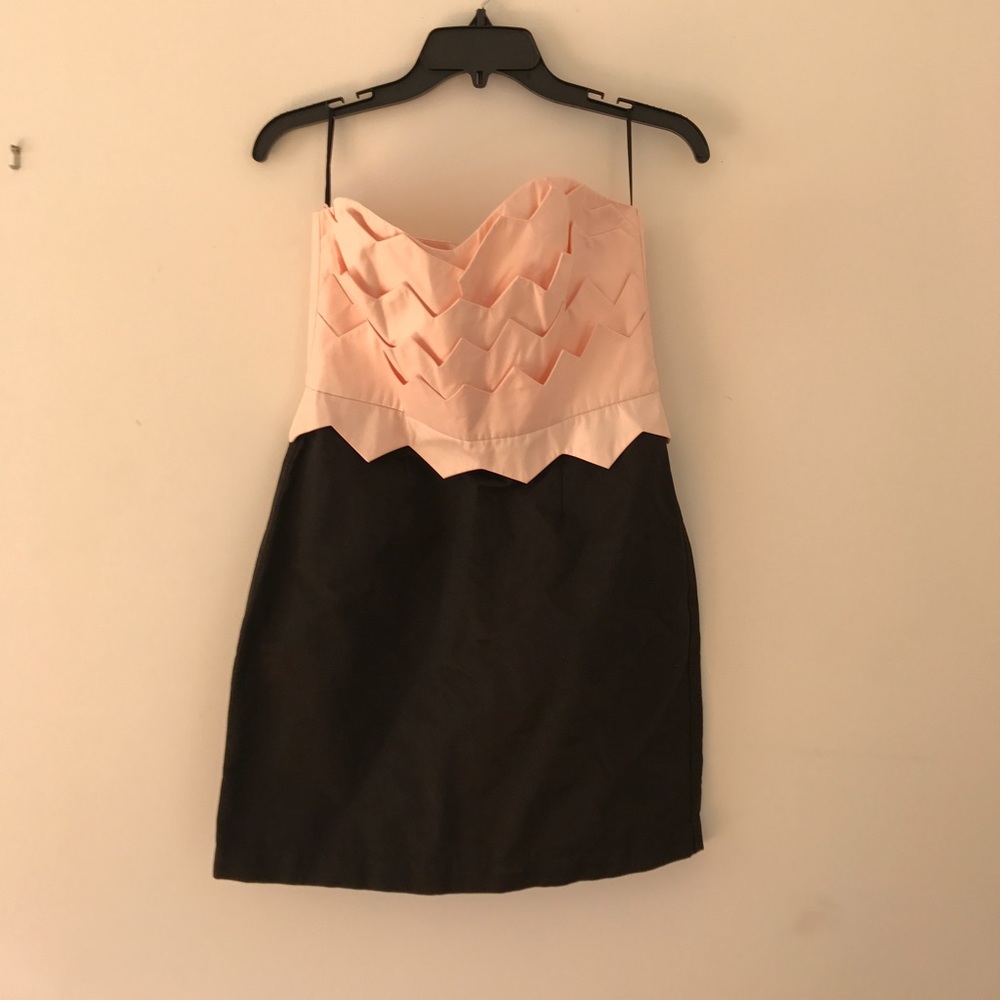 Zum zum juniors party/prom /formal sz 9/10 pink/bk