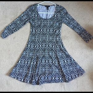 FOREVER 21 SKATER DRESS