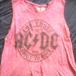 A AC/DC tank