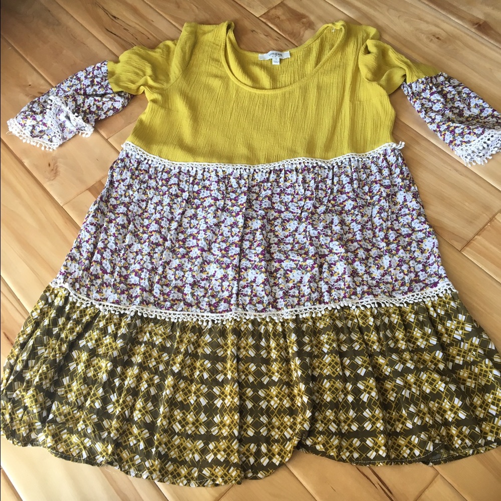 Umgee tunic gorgeous complimentary colors! S