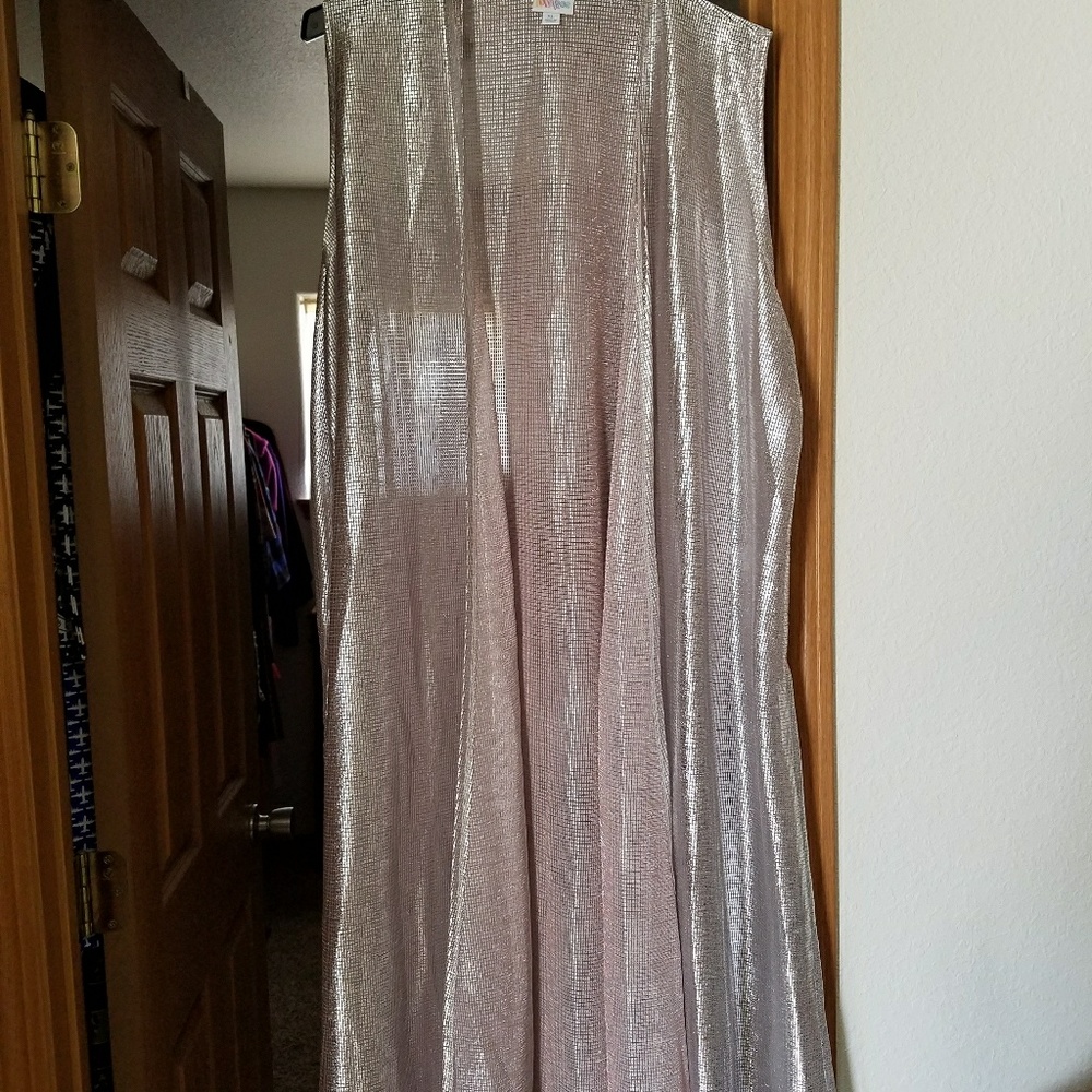 Gorgeous XL Lularoe joy