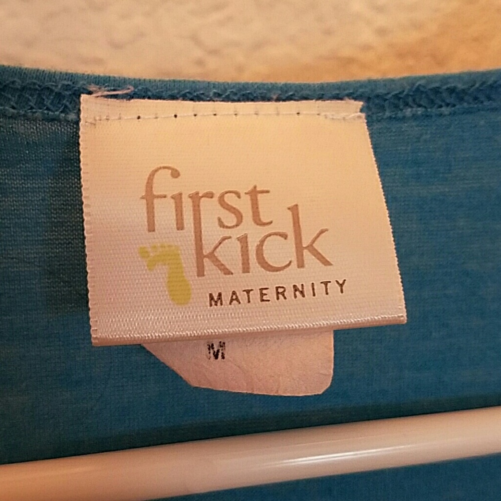 First Kick Maternity Top - Picture 2 of 4