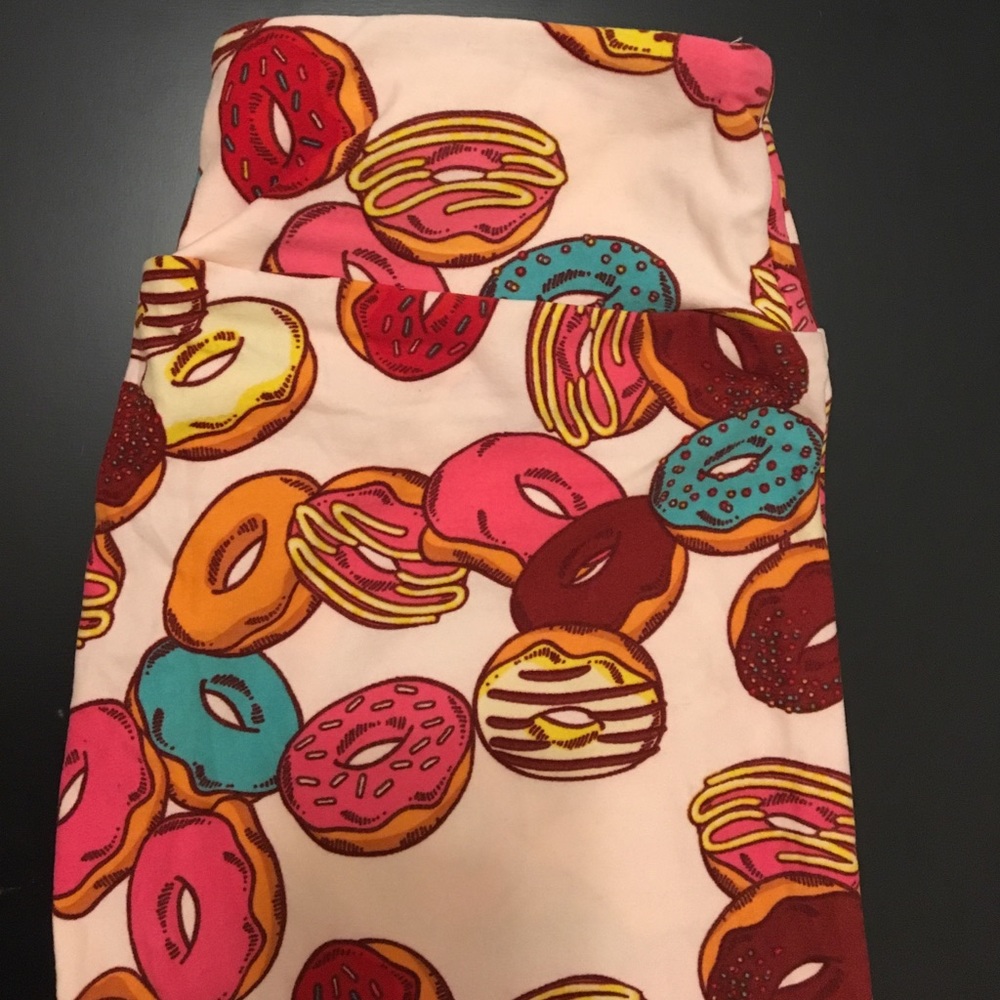Lularoe Leggings DONUT.   Hard to find!  🦄