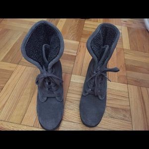 Suede fur wedge boots