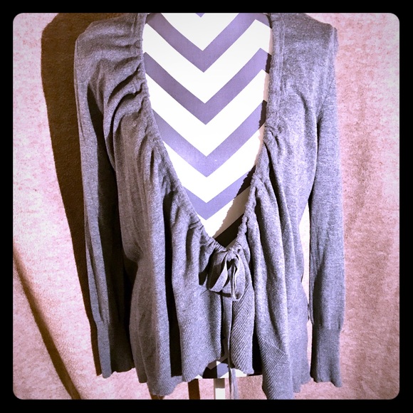 Daisy Fuentes Sweaters - M Daisy Fuentes Gray Tie Front High Low Cardigan