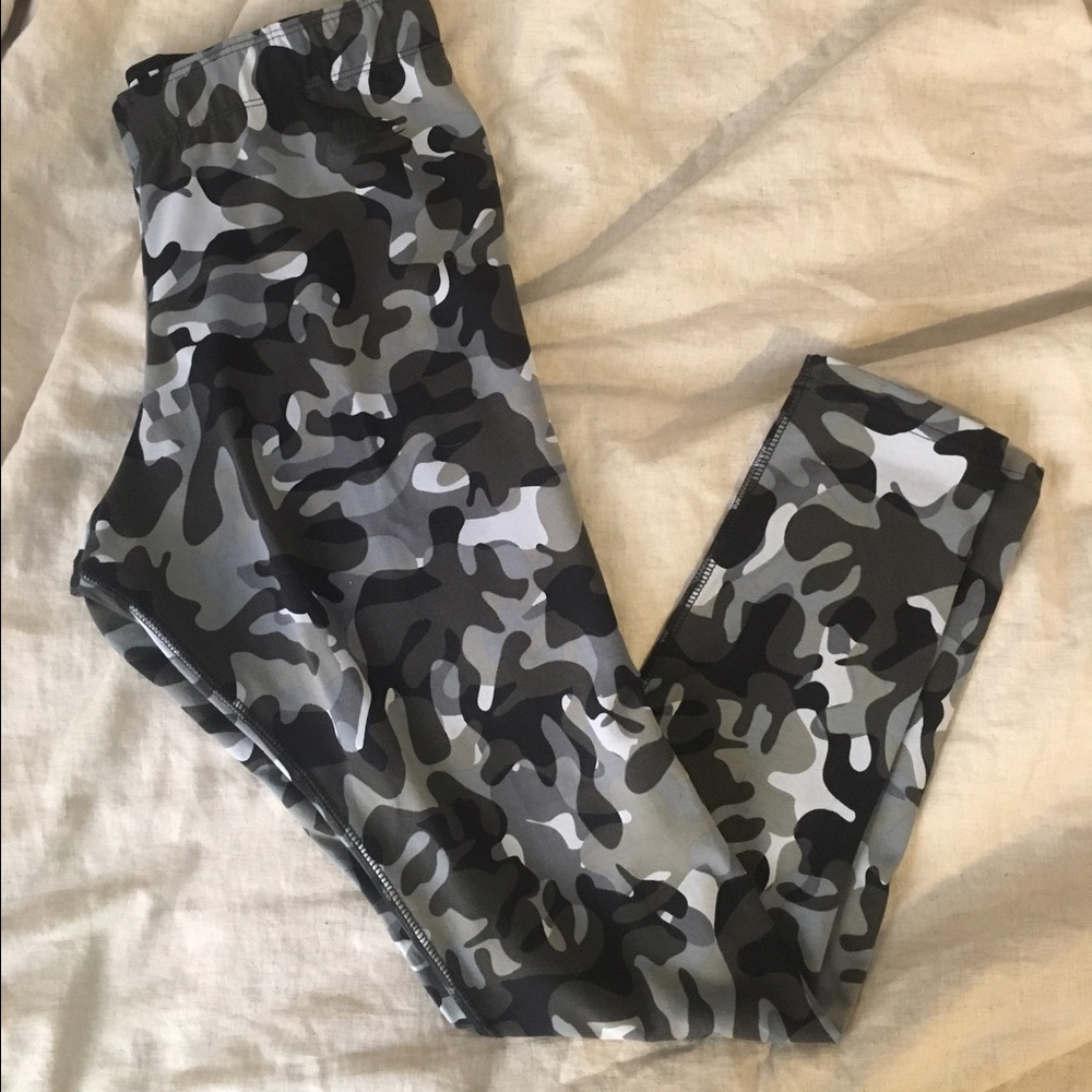 Nike Camo Leggings