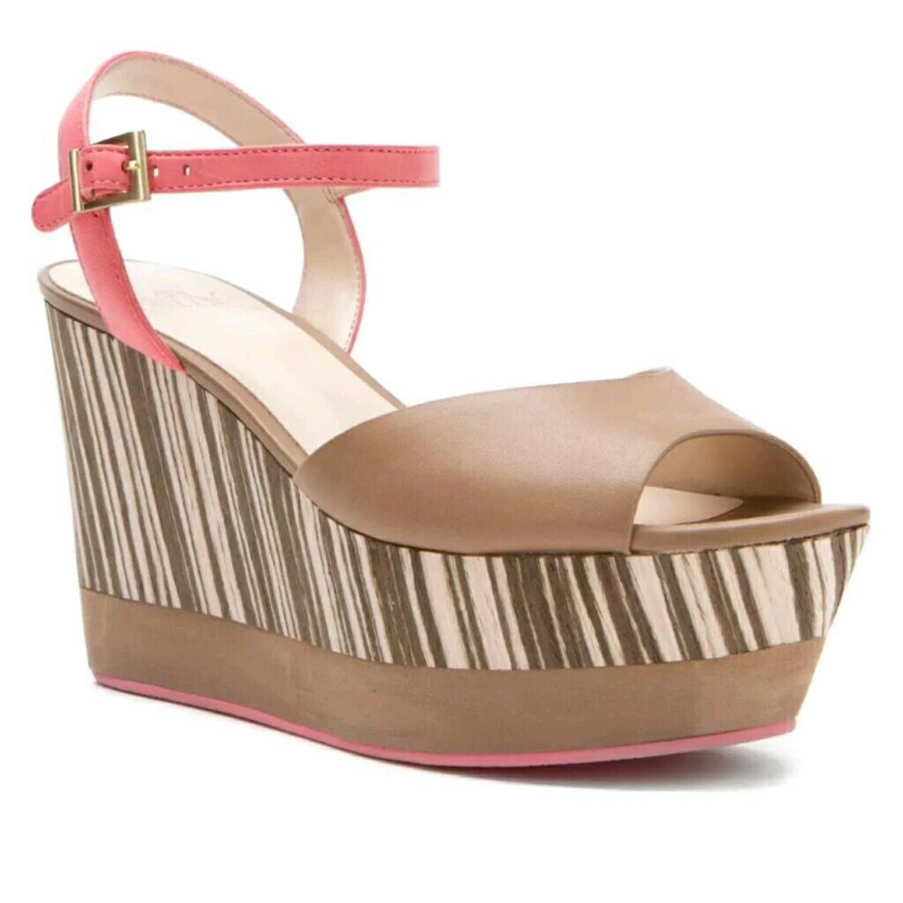 🎉HP🎉💚$ALE💚NEW  AUTHENTIC SIMPLY PELLE WEDGES