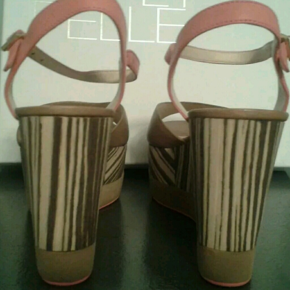 🎉HP🎉💚$ALE💚NEW  AUTHENTIC SIMPLY PELLE WEDGES - Picture 3 of 4