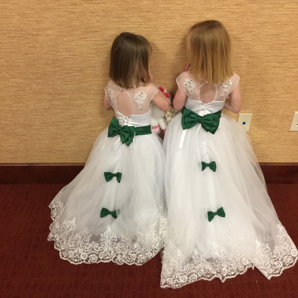 Size 3t in 4t costume girl beautiful dress