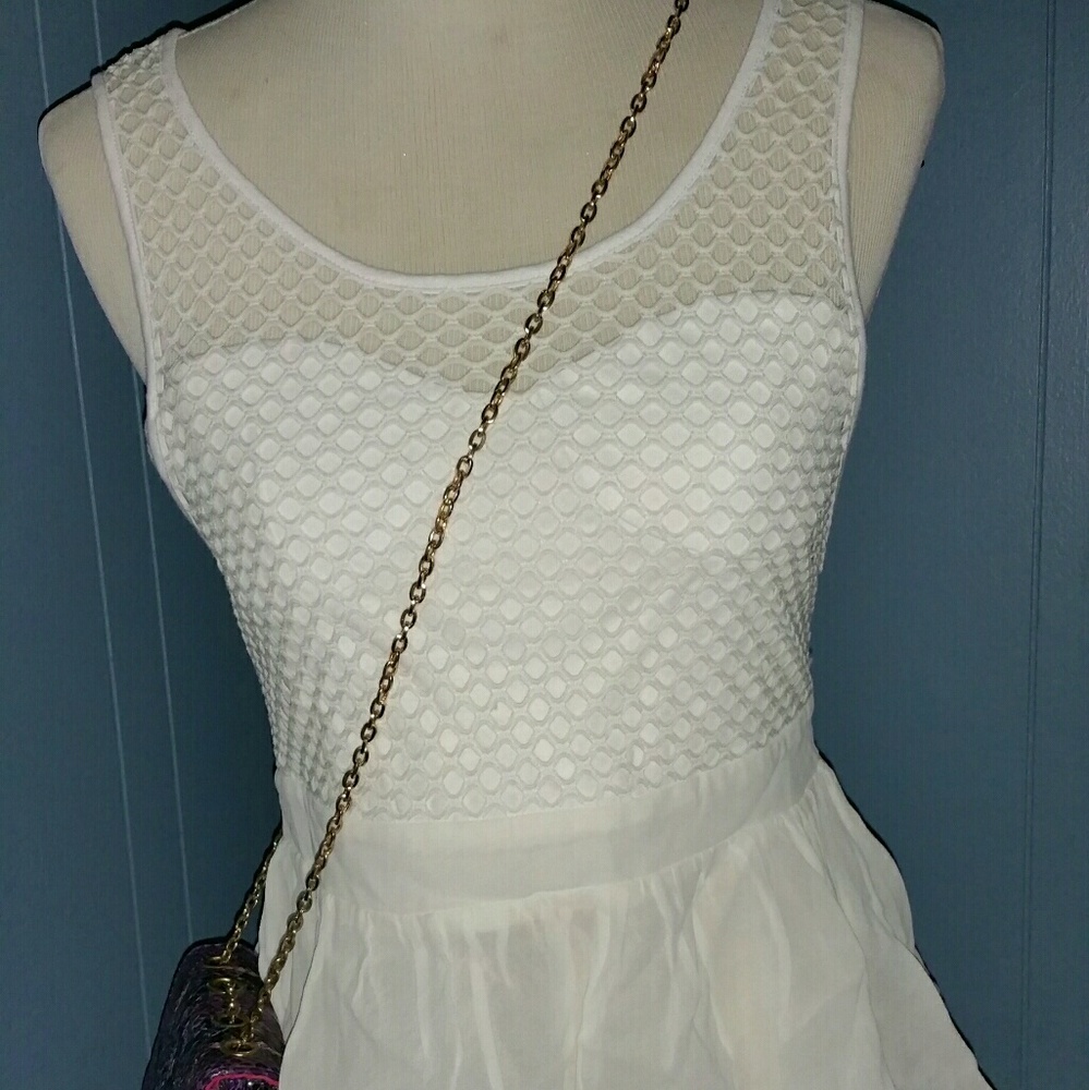 Kiwi Tucker Fisnet White Peplum Top