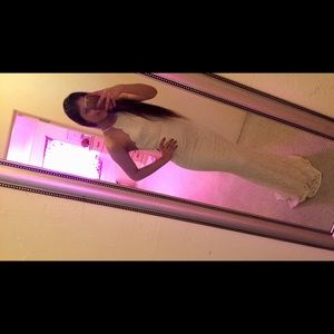 Women's white lace sleeveless prom dress