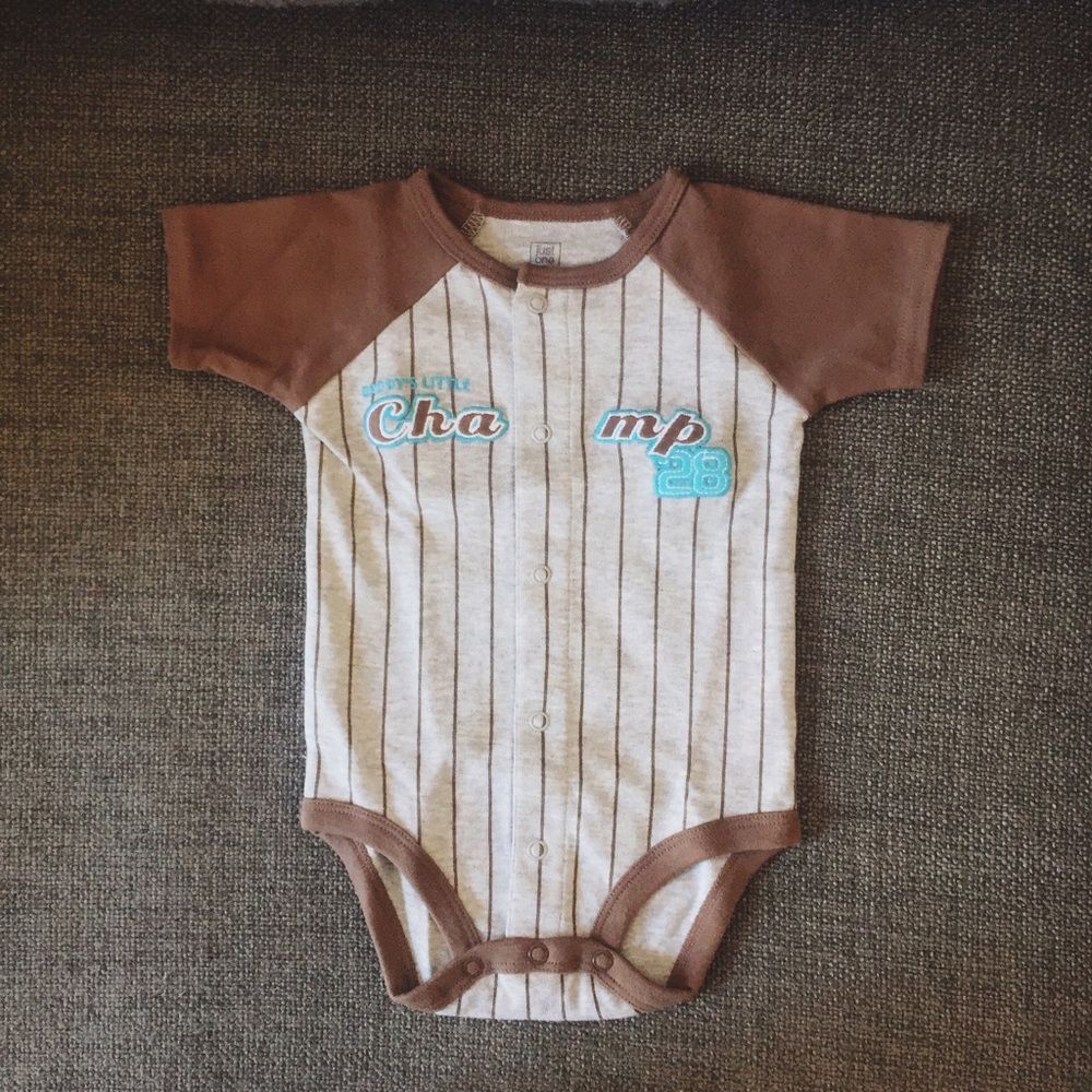 Boy's 6 month baseball onesie NWOT
