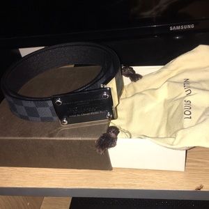Louis Vuttion Inventuer Belt 40mm