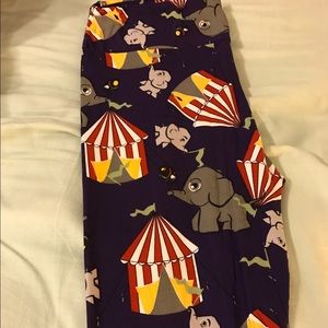 Tc brand new Dumbo inspired leggings!