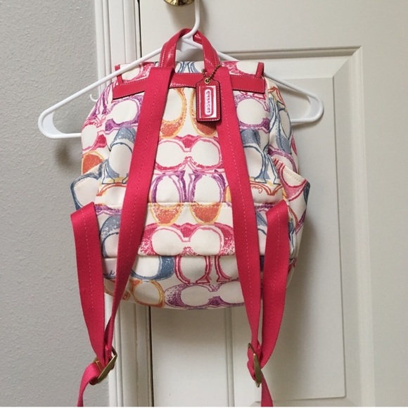 Coach Signature Backpack - Picture 2 of 6