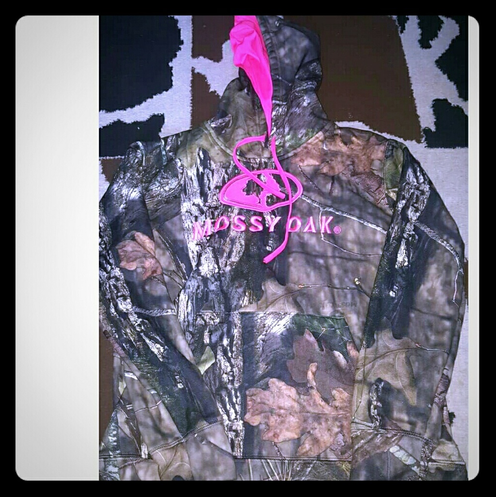 Mossy oak hoodie brand new