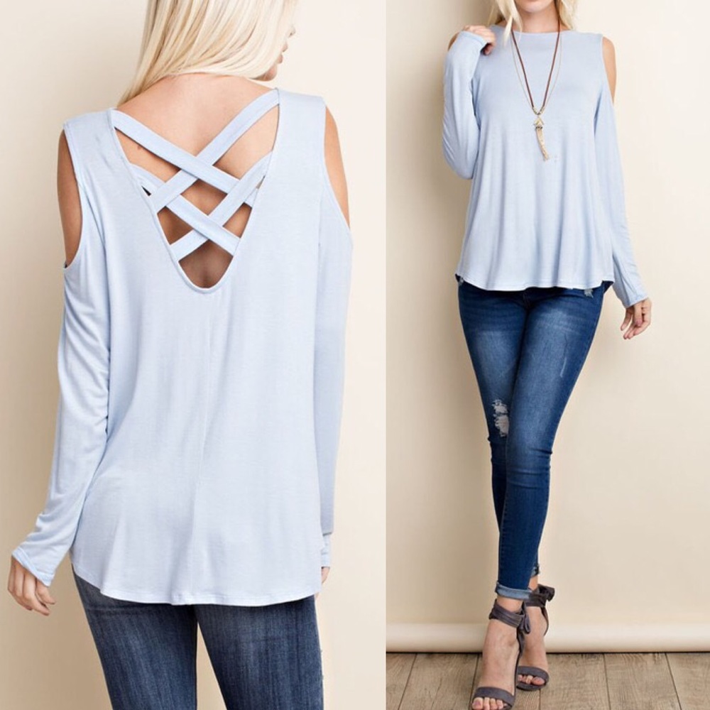 ❗️LAST❗️Cold shoulder top w criss cross back - Picture 1 of 4