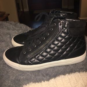 Black high tops with quilt print and zipper!