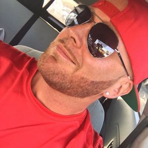 Meet your Posher, Brett