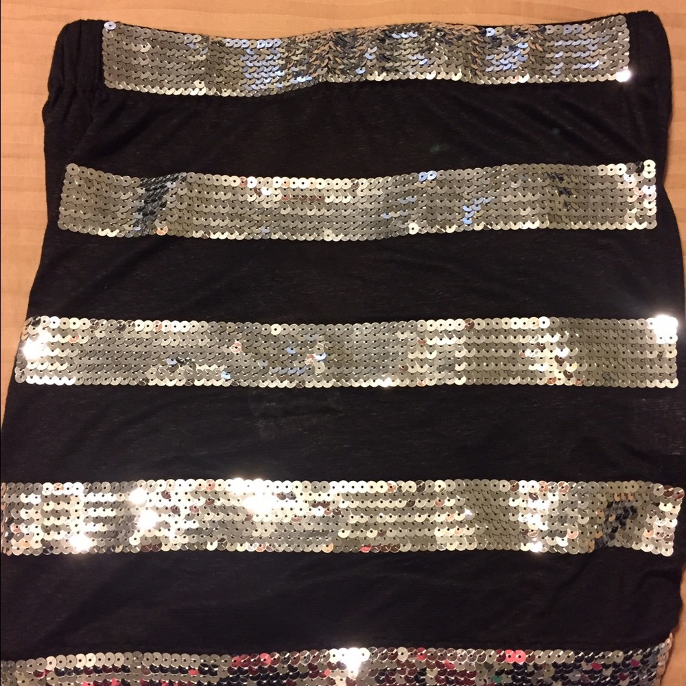 Tube Top : Black Linen with Silver Sequence