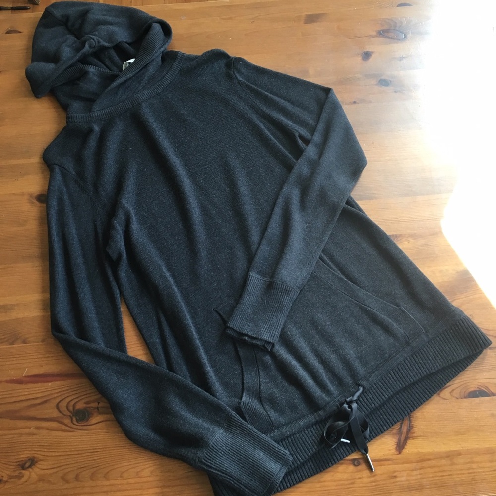Lululemon Athletica Dark Gray Knit Sweater Size 8