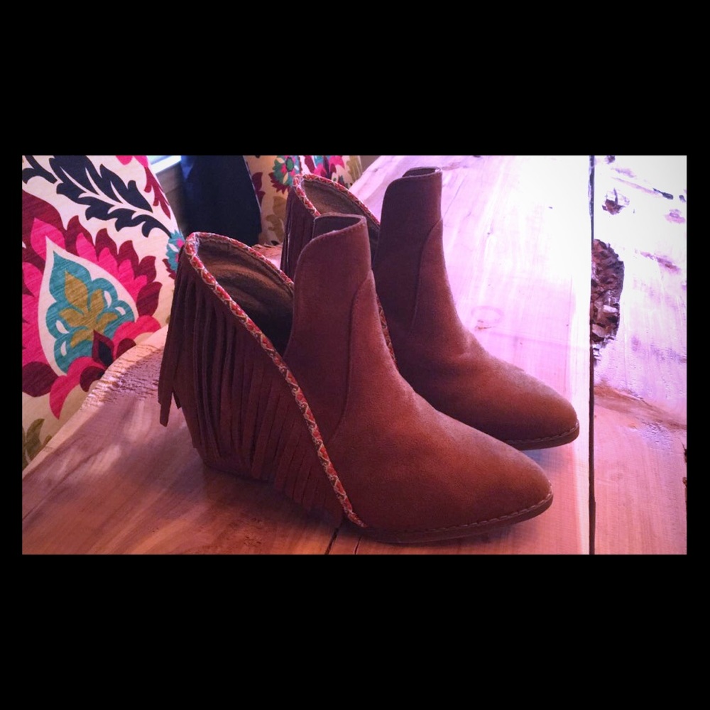 Mia fringe ankle boots size 6🖤🎉