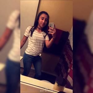 Meet your Posher, Daniela