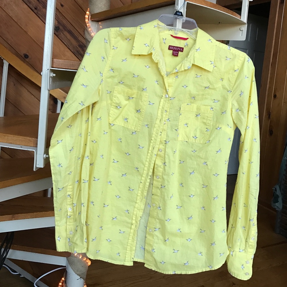 Yellow sparrow button down