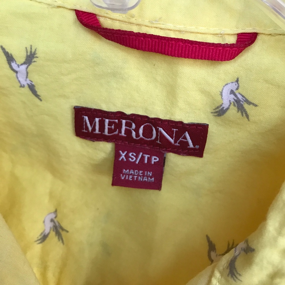 Yellow sparrow button down - Picture 3 of 3