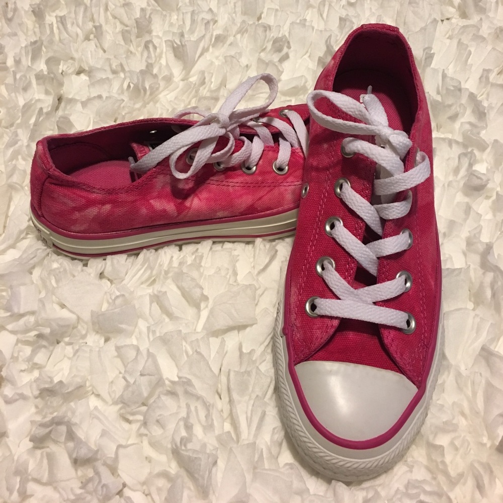 Converse unisex pink tie dye Chuck Taylors EUC!