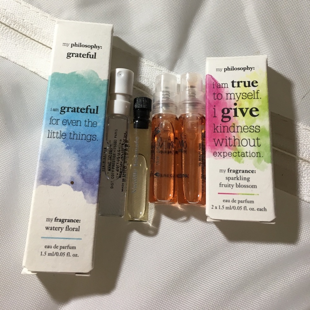 Makeup bag bundle - Picture 4 of 6