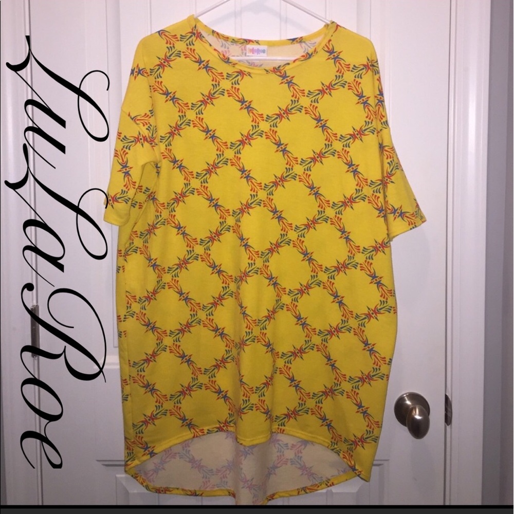 ❌ Sold locally ❌ Lularoe Irma tunic