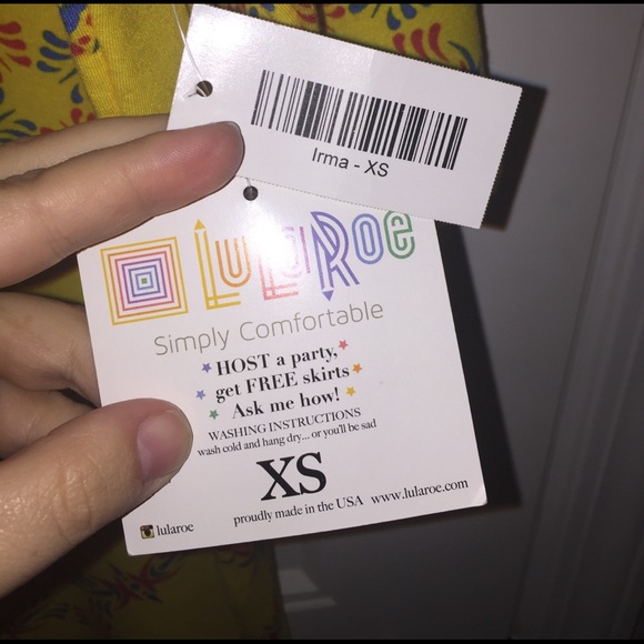 ❌ Sold locally ❌ Lularoe Irma tunic - Picture 3 of 3