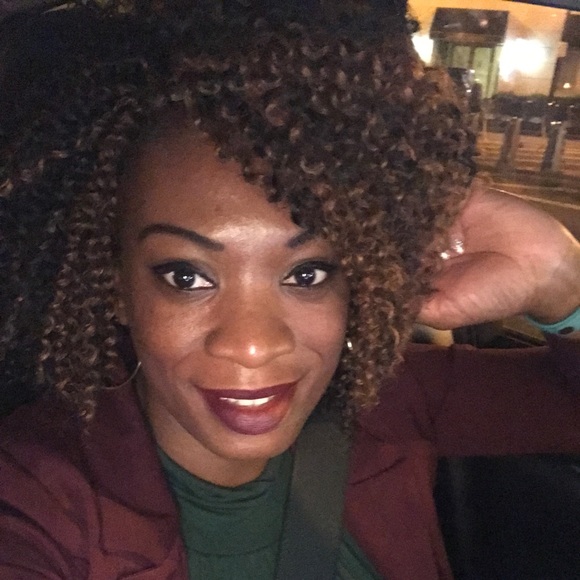 Meet your Posher, Robin - Picture 1 of 1