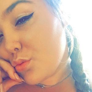 Meet your Posher, Logan