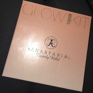 Anastasia Glow Kit