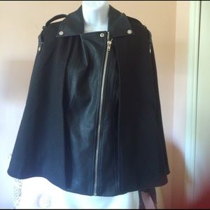BLACK CAPE STYLE JACKET 3 WAY