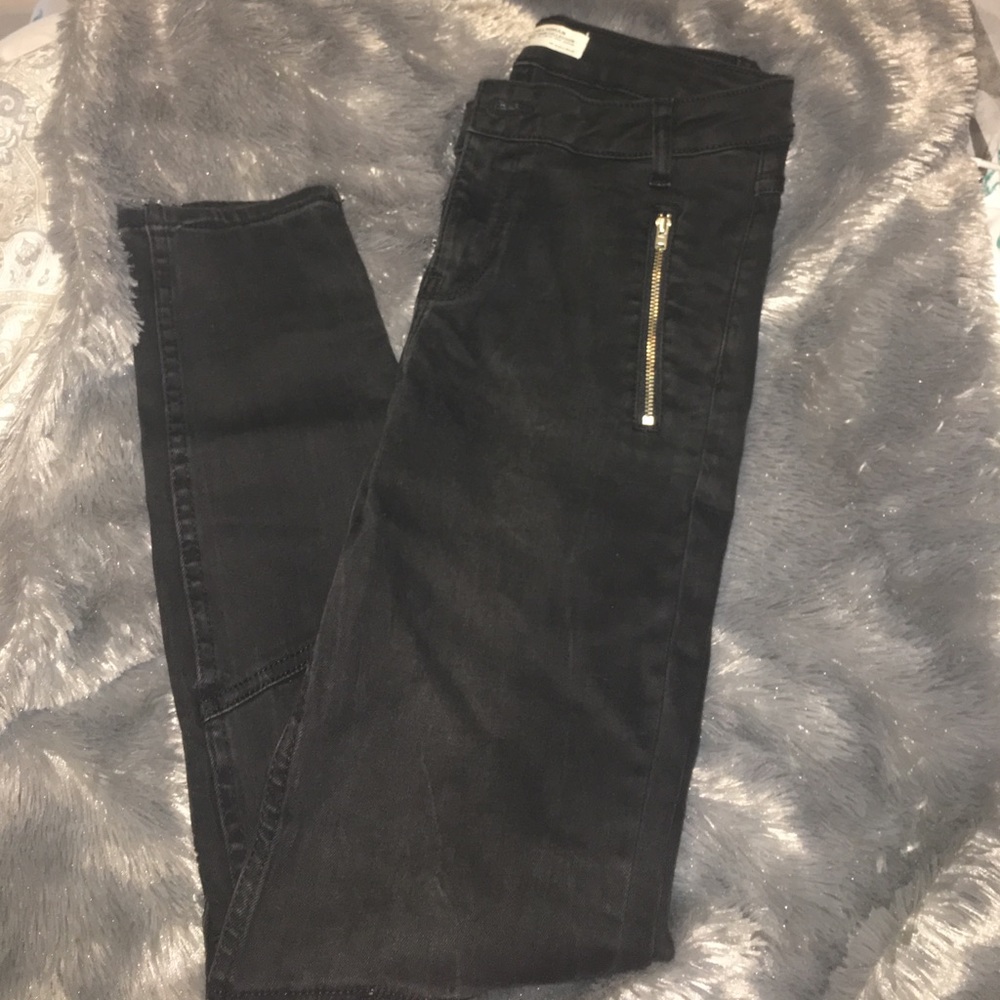 Zara  stylish black jeans!