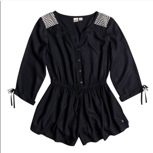 ROXY Boho Black and White Romper 3/4 sleeve - Picture 6 of 8