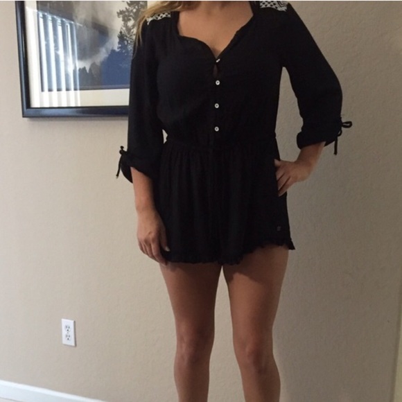 ROXY Boho Black and White Romper 3/4 sleeve - Picture 7 of 8