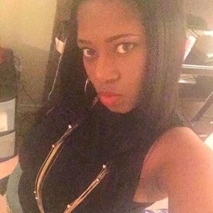 Meet your Posher, Malinda