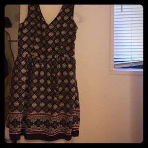 Sleeveless colorful dress