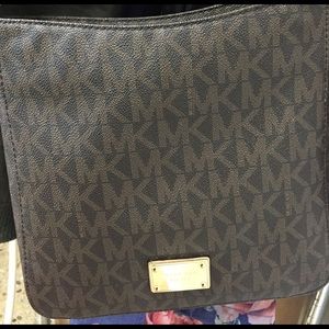 Michael kors purse