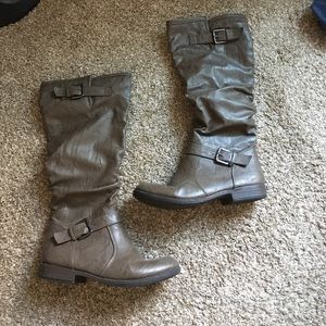 Gray/brown boots
