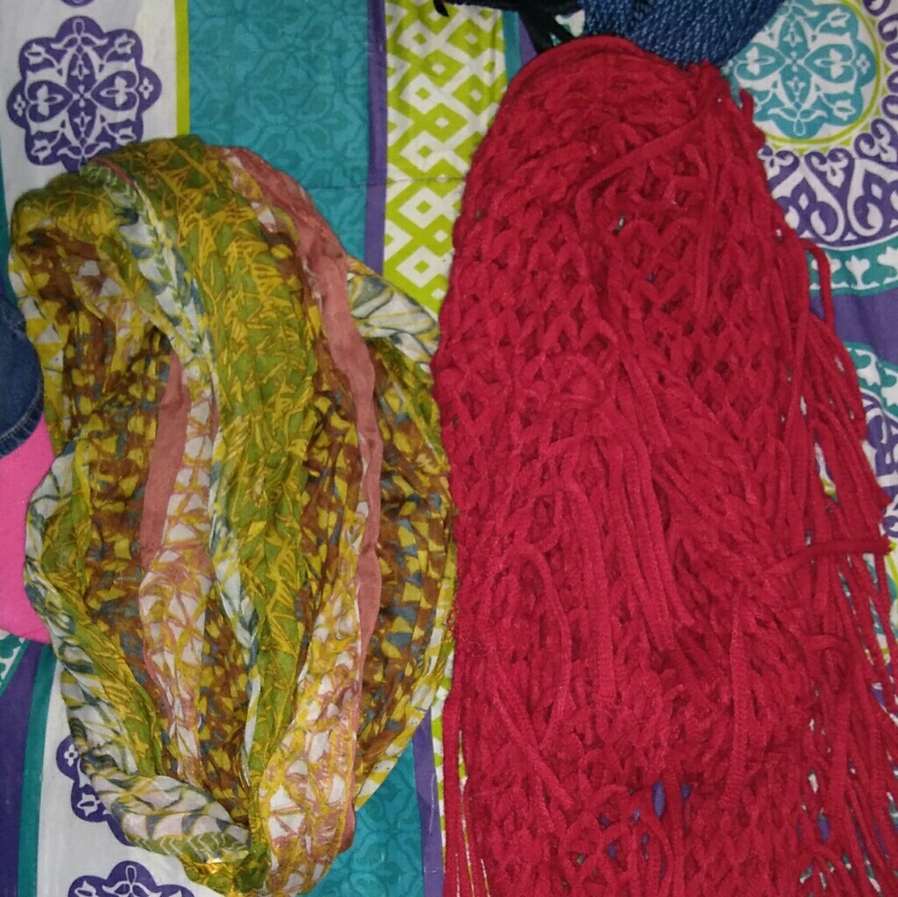 Scarfs