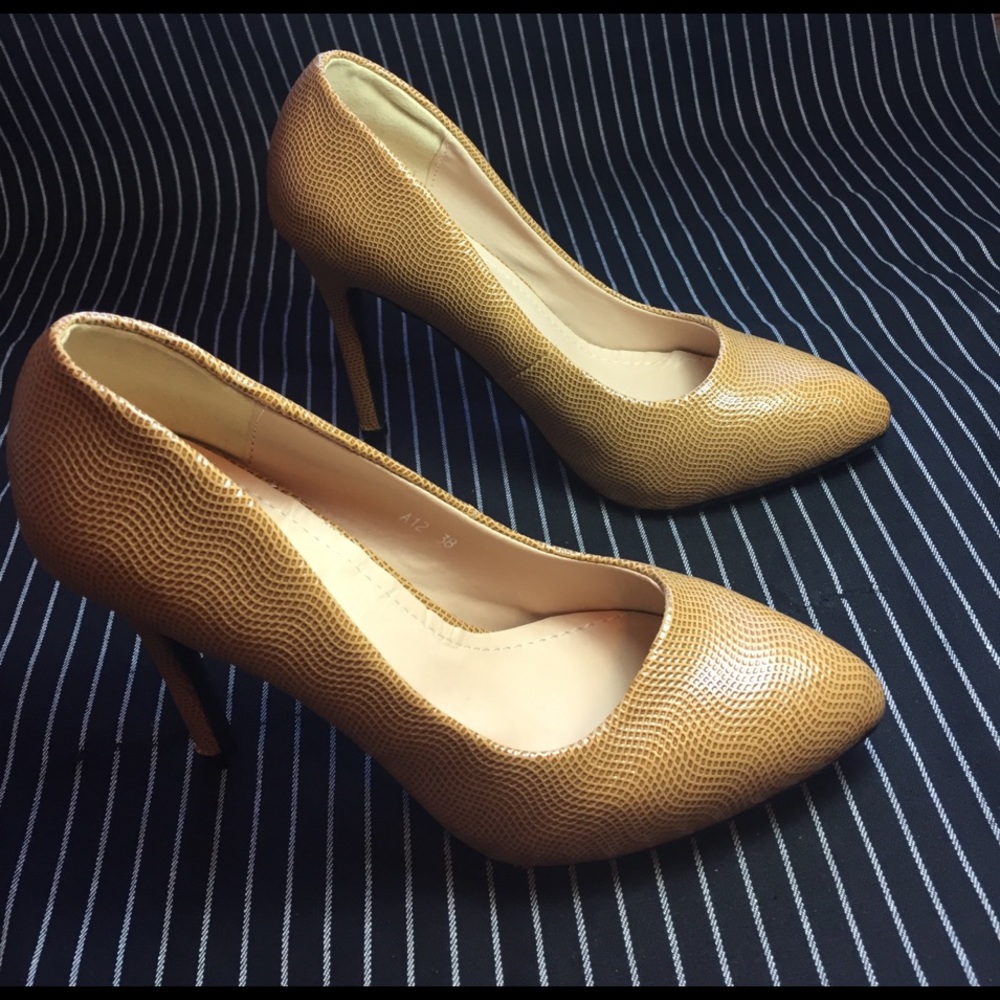 Tan platform pumps -38 size