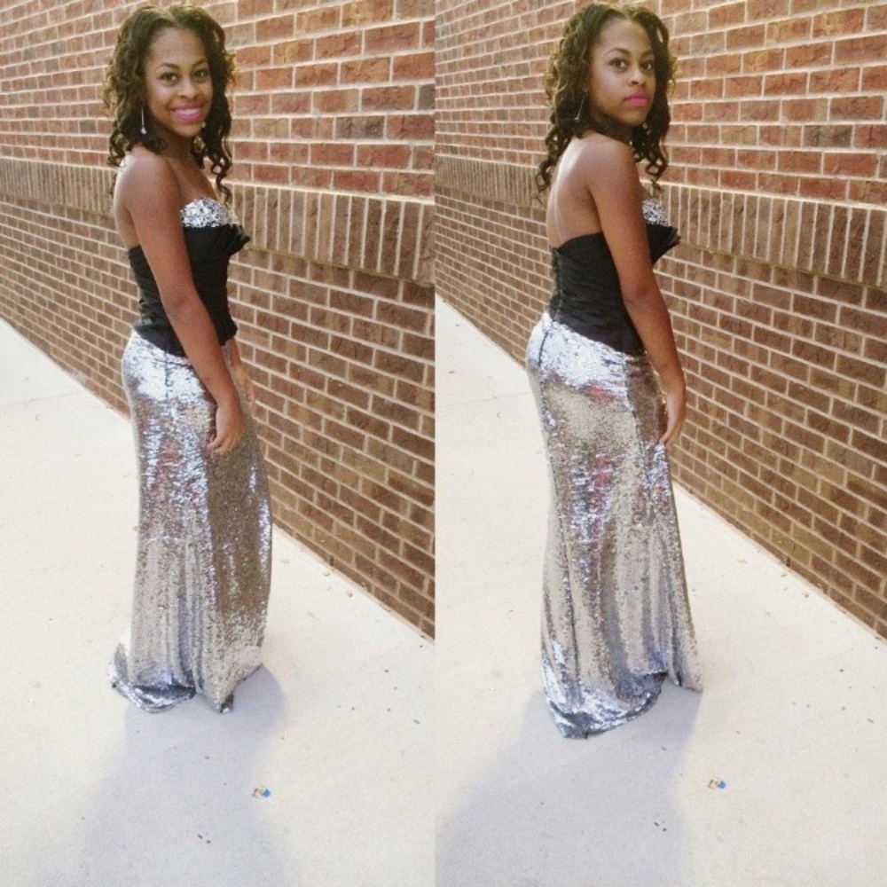 Sherri hill prom dress